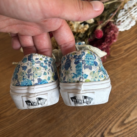 Vans Kids Floral Blue Sneakers Girls 11.0 - Picture 3 of 3